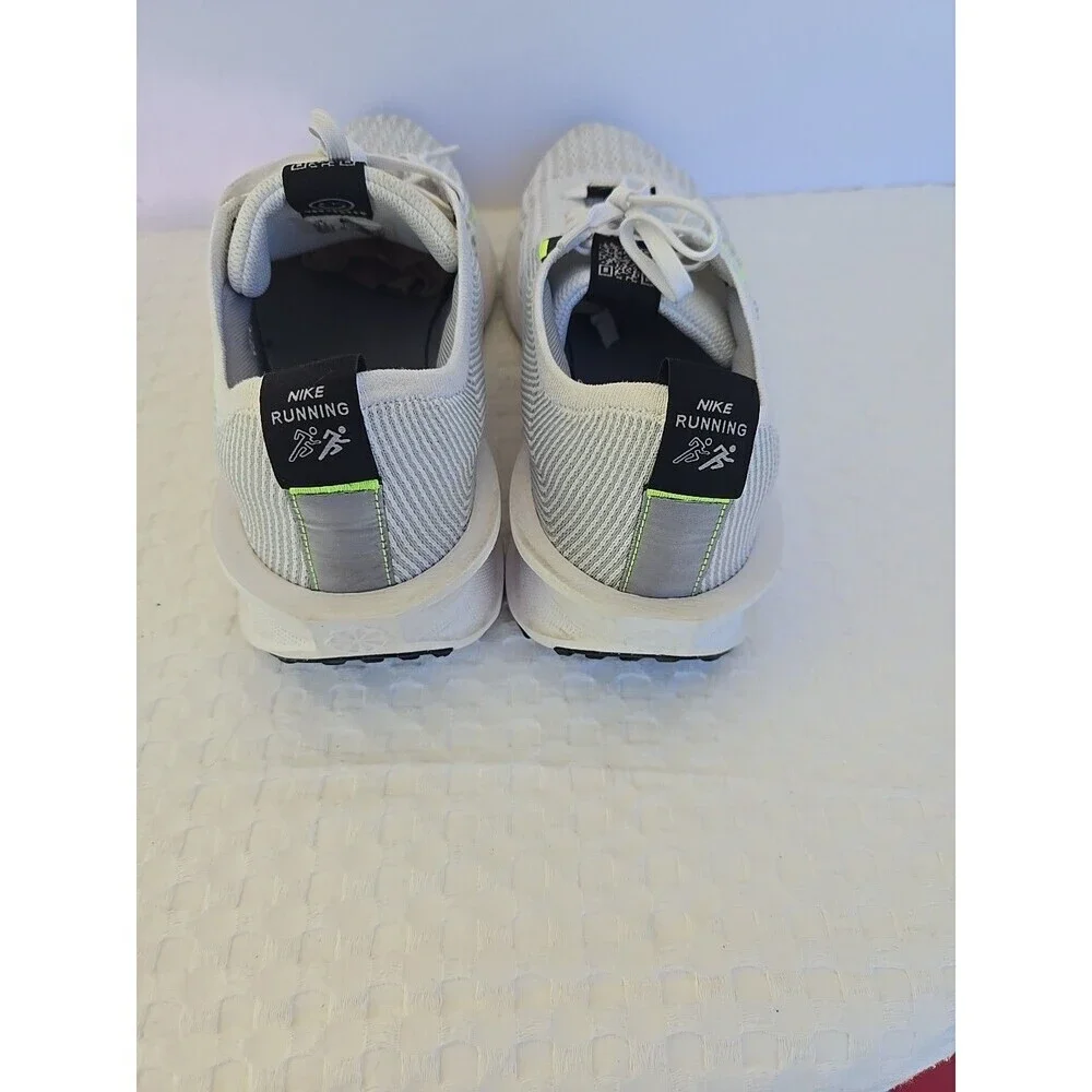 Nike Interact Run White Wolf Grey Black Volt Mens Size 11.5